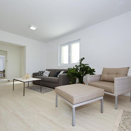 Valadar Apartments Привлака Екстериор снимка