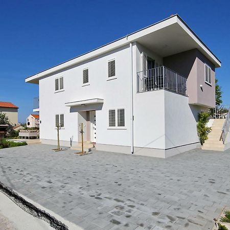 Valadar Apartments Привлака Екстериор снимка