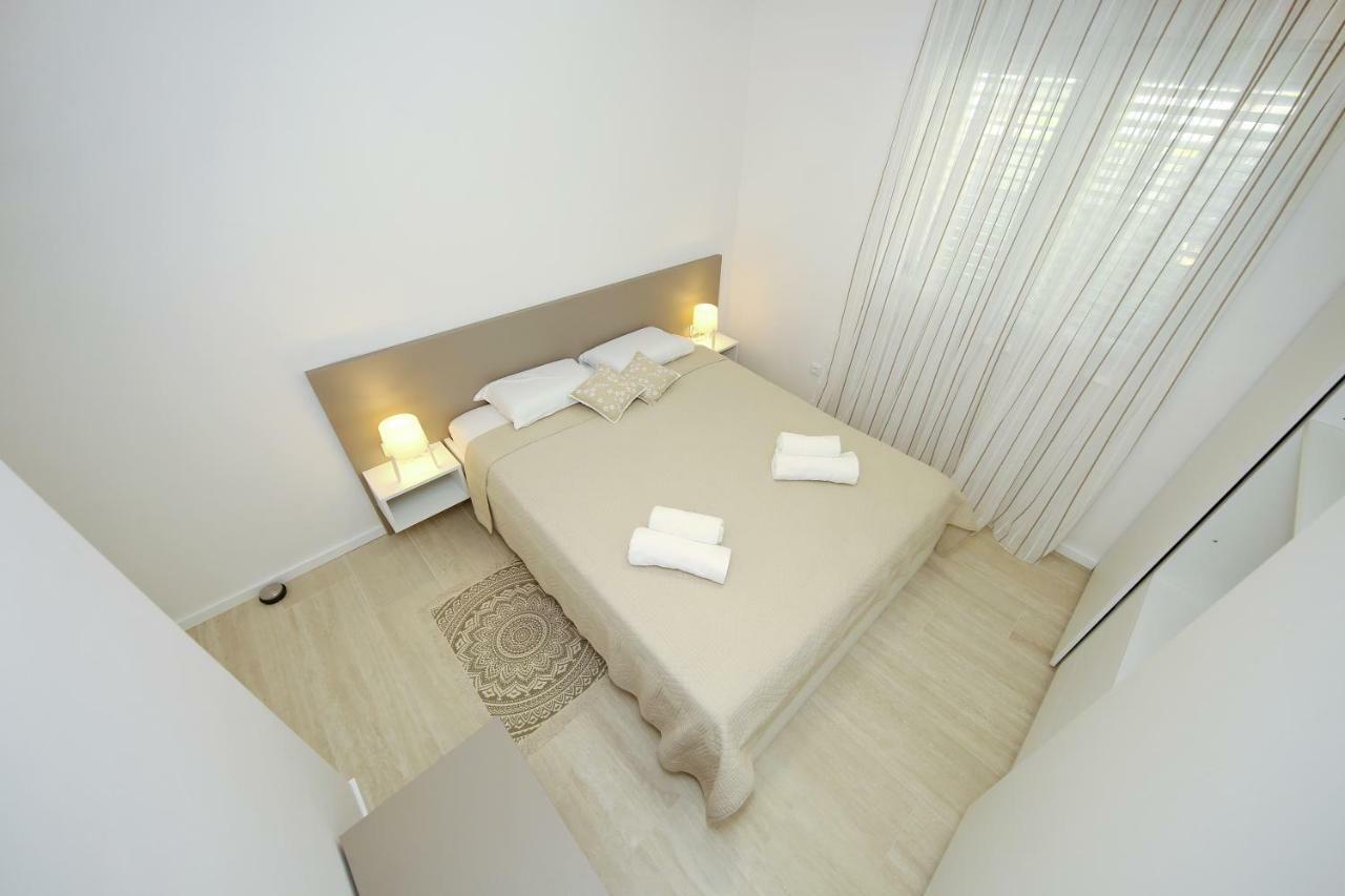 Valadar Apartments Привлака Екстериор снимка