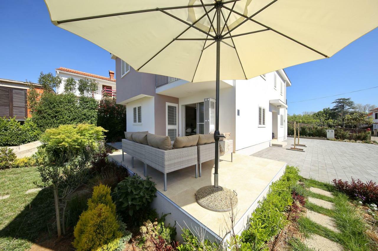 Valadar Apartments Привлака Екстериор снимка
