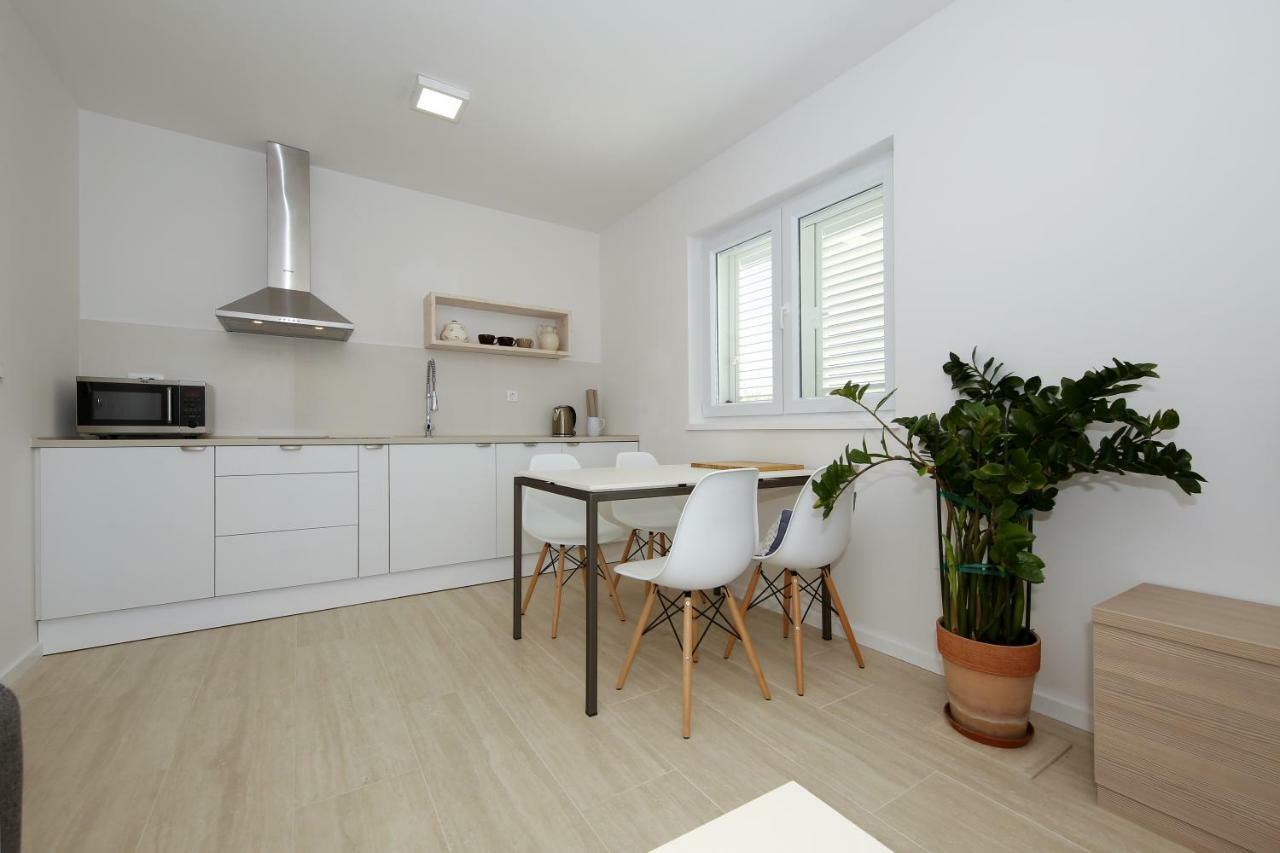 Valadar Apartments Привлака Екстериор снимка