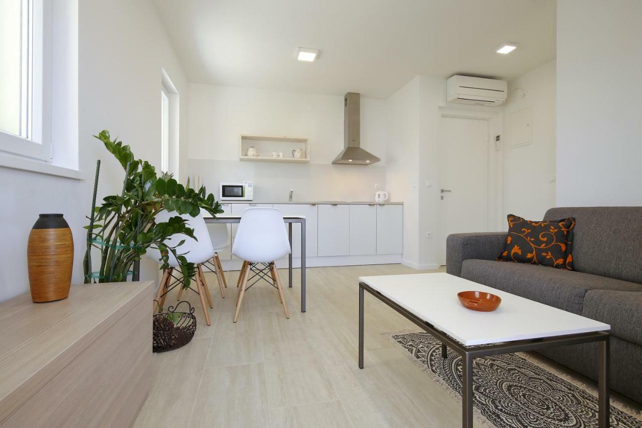 Valadar Apartments Привлака Екстериор снимка